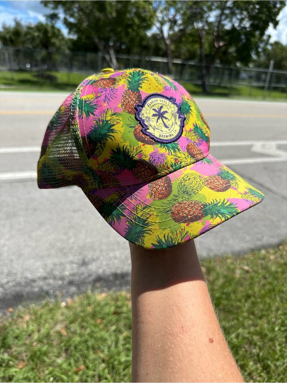 Tropical Pineapple women Trucker Hat - Pink & Yellow